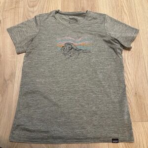Patagonia Capilene Daily Women's Crew Neck T Shirt Size Medium. Mountain‎ Print